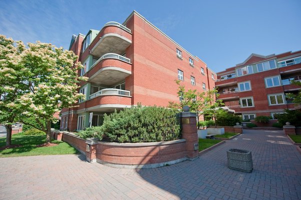 305-310 Crichton Street