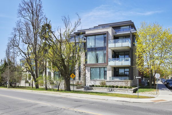 301-364 Queen Elizabeth Drive